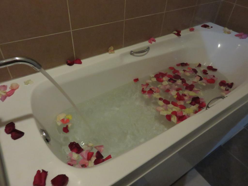 Rhr Hotel カジャン エクステリア 写真