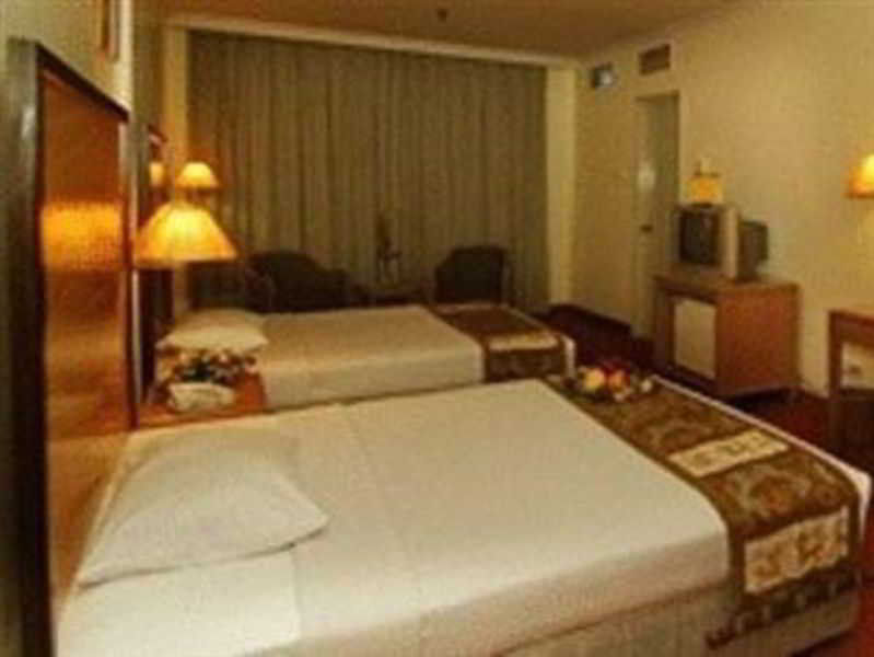 Rhr Hotel カジャン エクステリア 写真